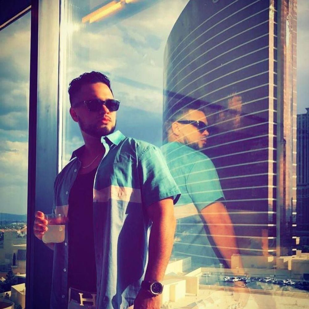 Meet your Posher, Brandon